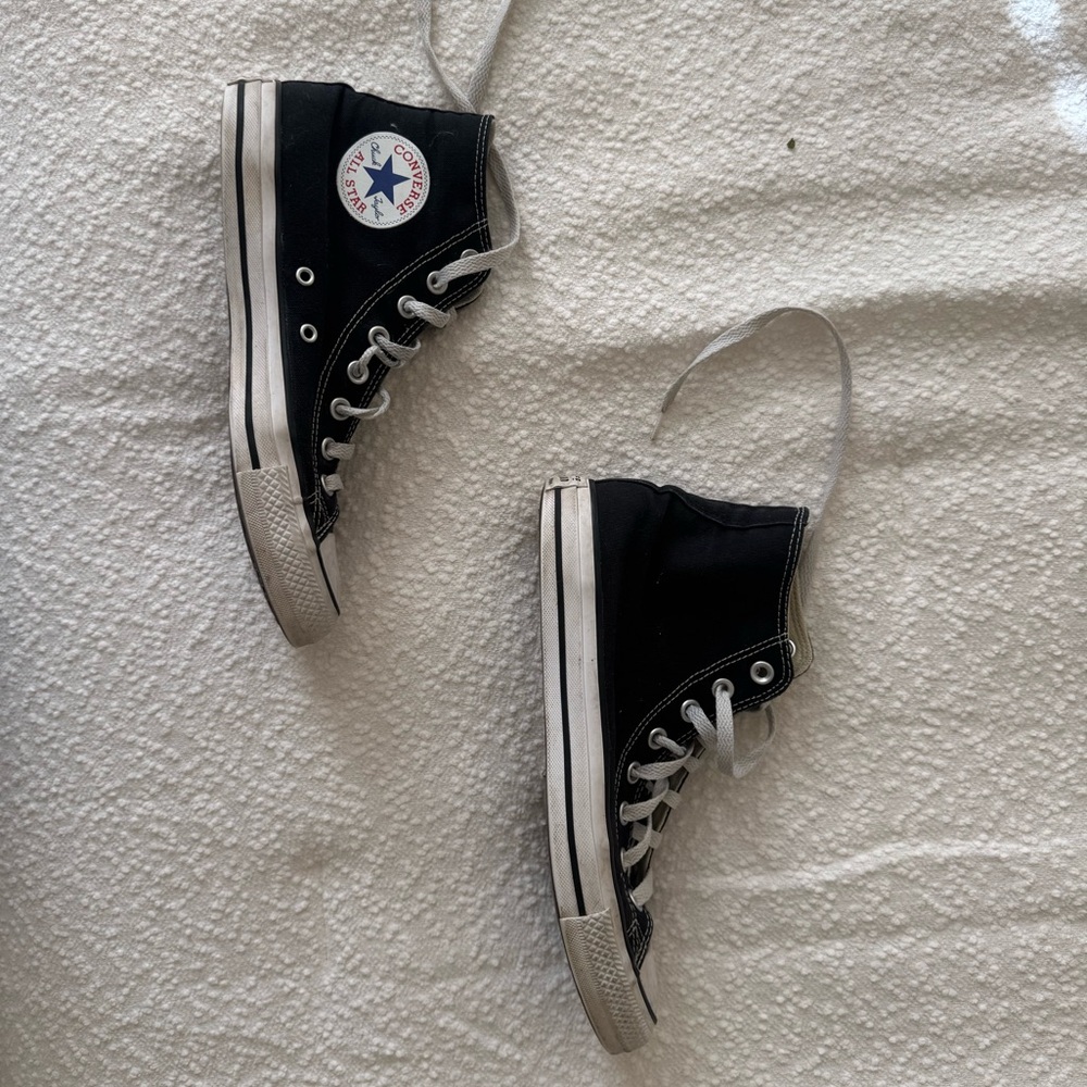 Converse Chuck Taylor Black High-Tops